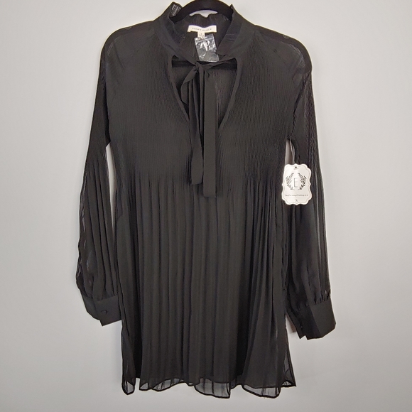 Honey Punch Dresses & Skirts - Honey Punch Dress Long Sleeved Sheer Pleats Sz S